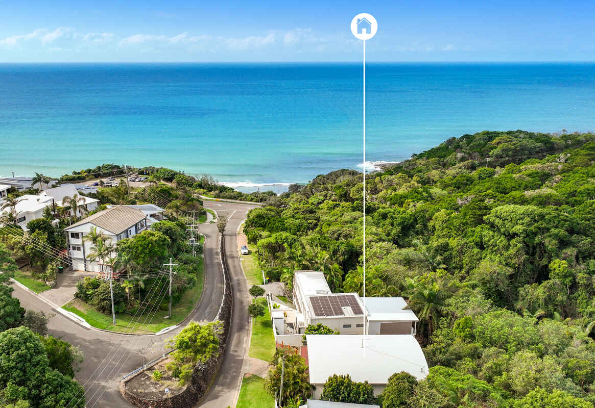 Idyllic Coastal Retreat – Just 100m from Second Bay