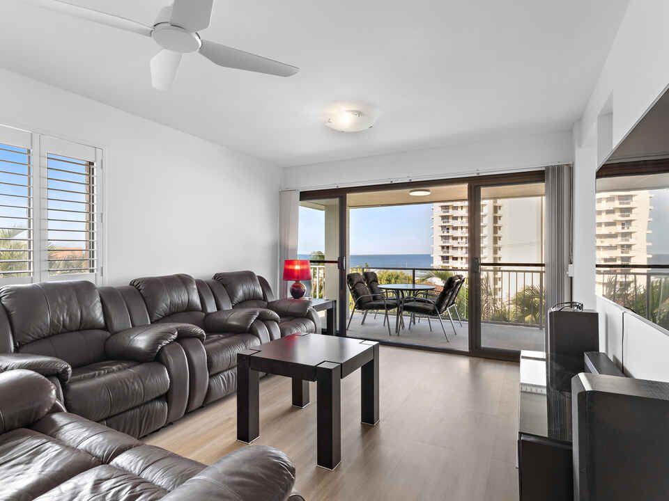 4/4-6 Coolum Terrace Coolum Beach