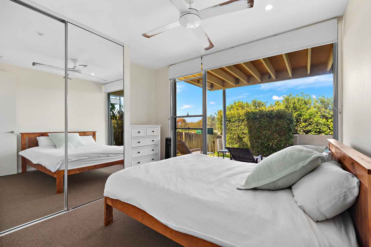 1/32 Corsair Crescent Sunrise Beach