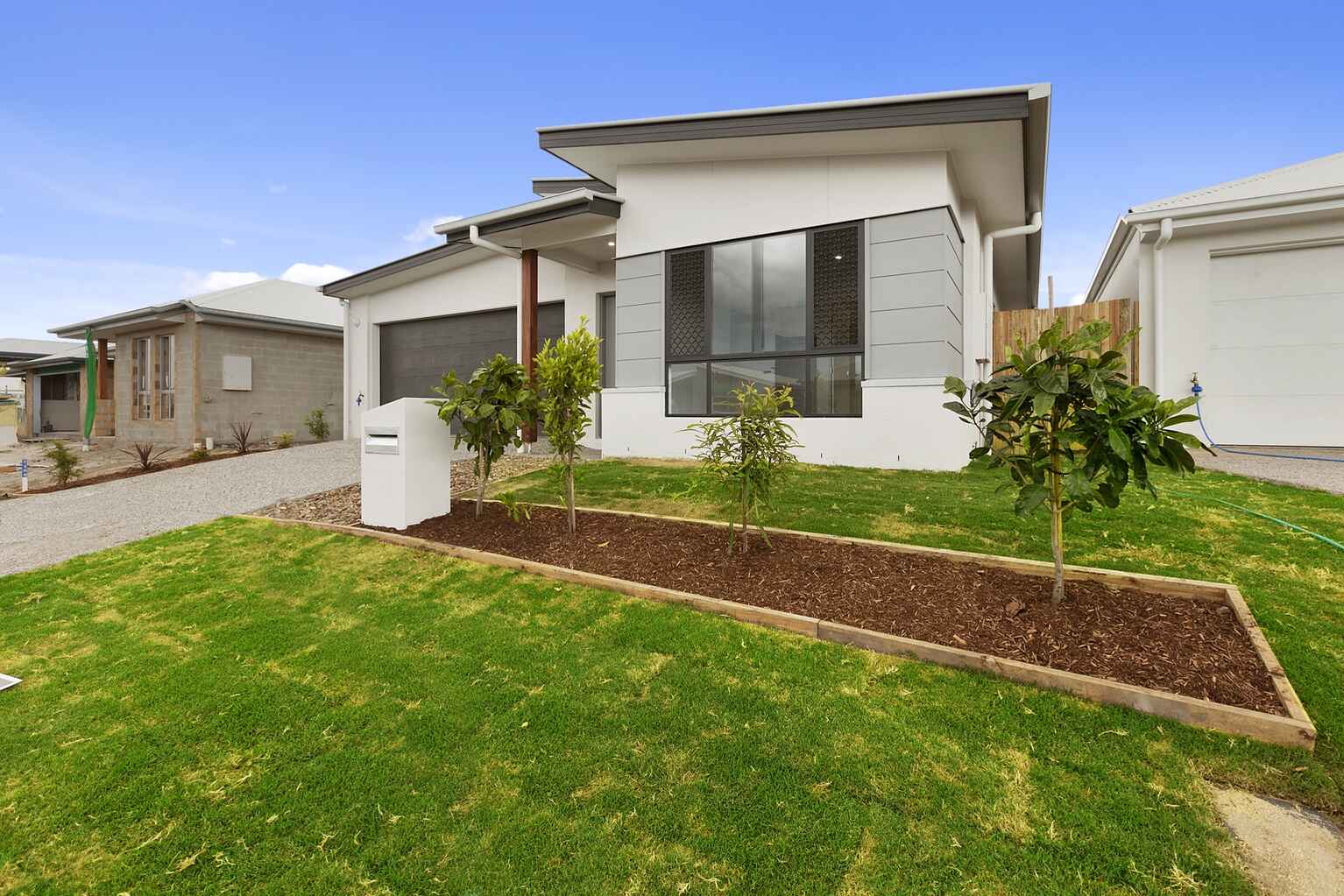 62 Meredith Crescent Caloundra West 62 Meredith Crescent Caloundra West