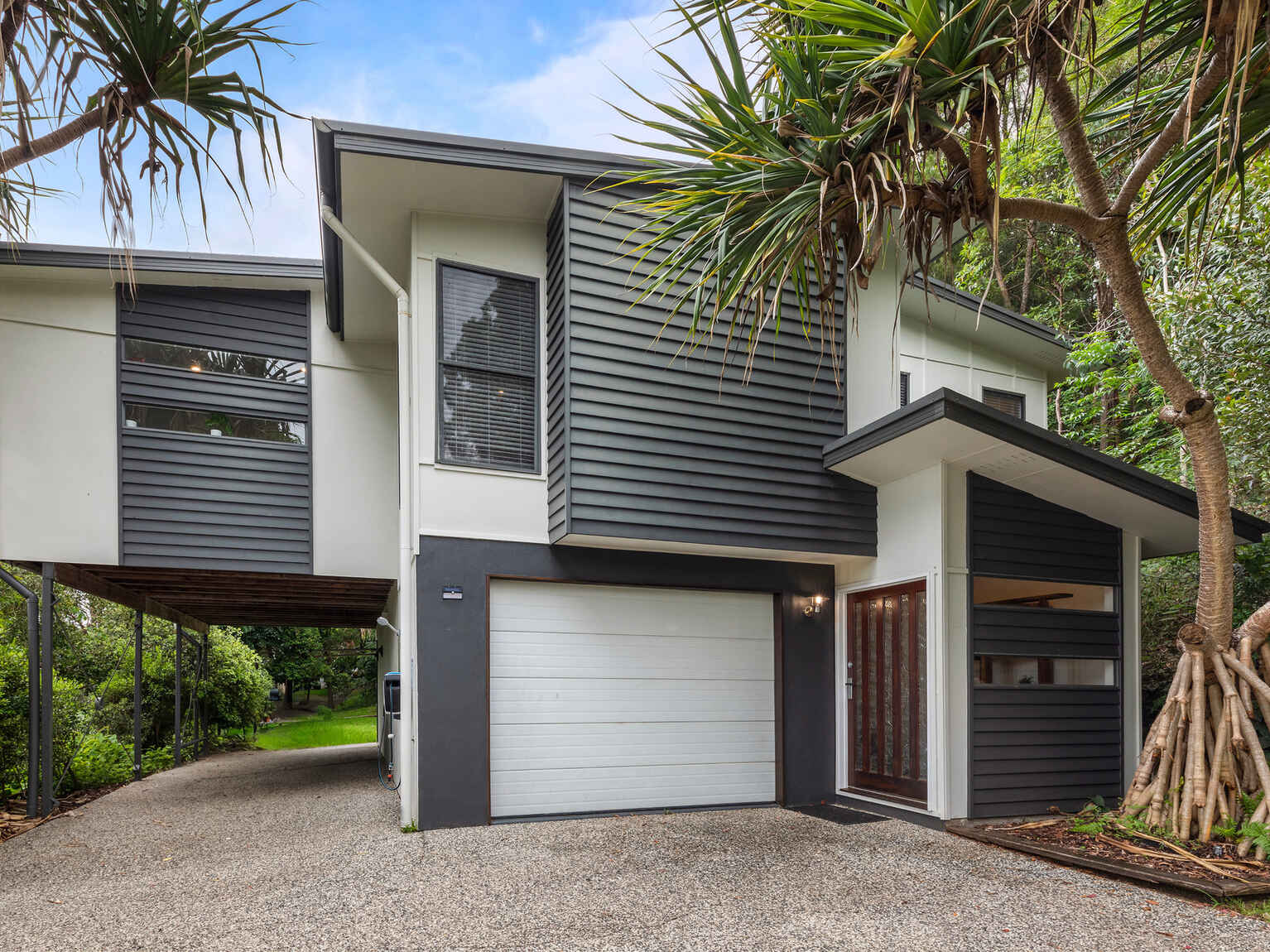 11 Noonameena Court Mount Coolum