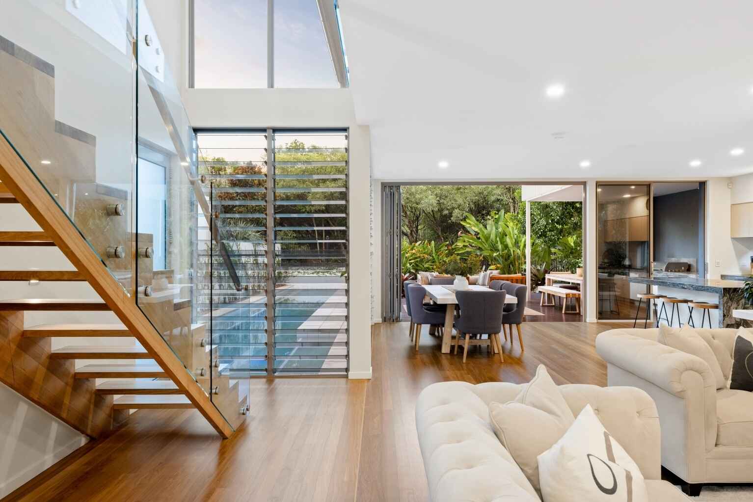 5 Whitehaven Parade Yaroomba 5 Whitehaven Parade Yaroomba