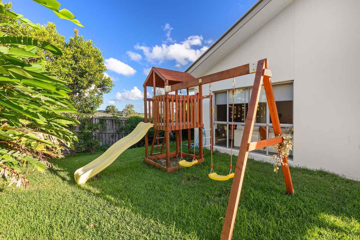 6 Skyring Street Yandina 6 Skyring Street Yandina