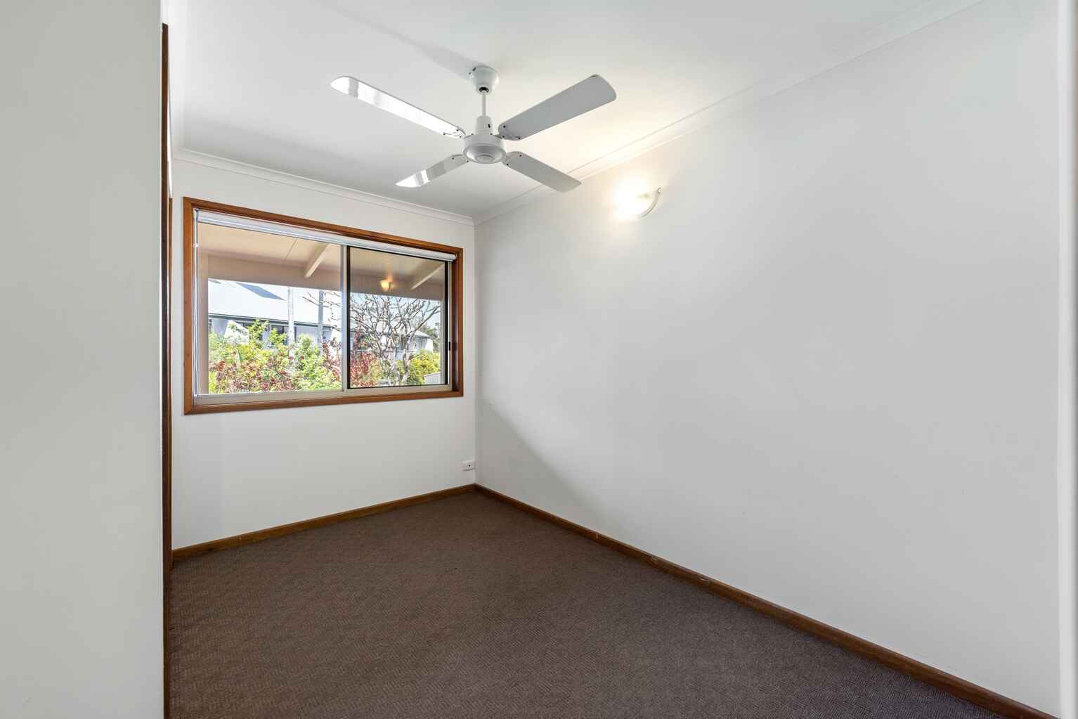 1/10 Wales Court Mount Coolum