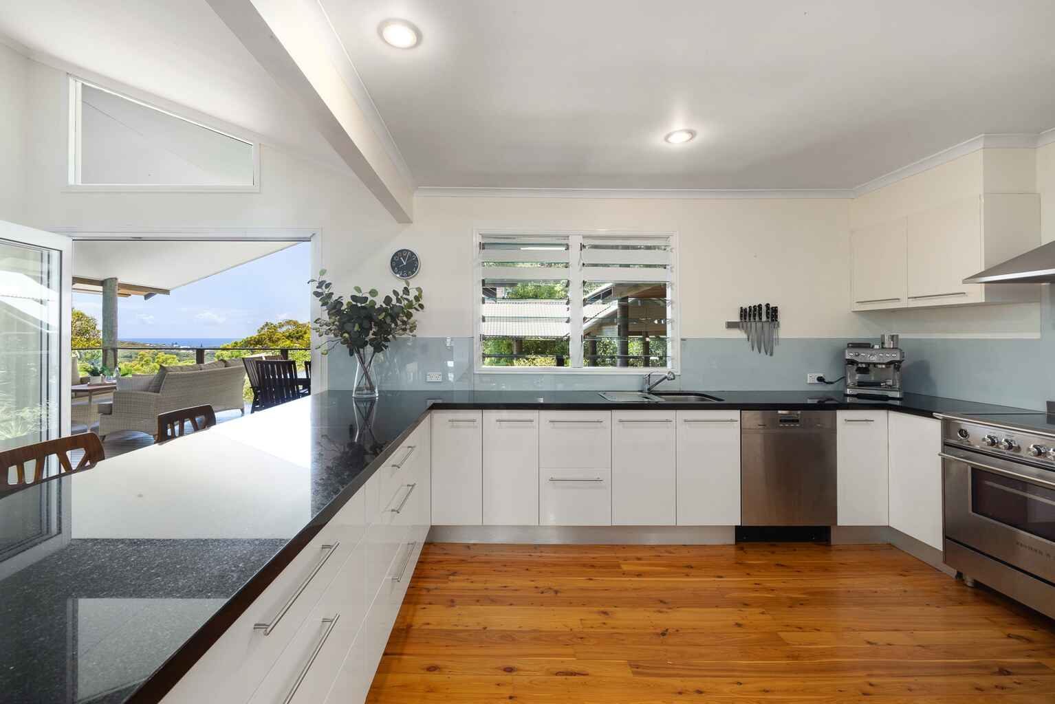16 Mountain Rise Court Mount Coolum