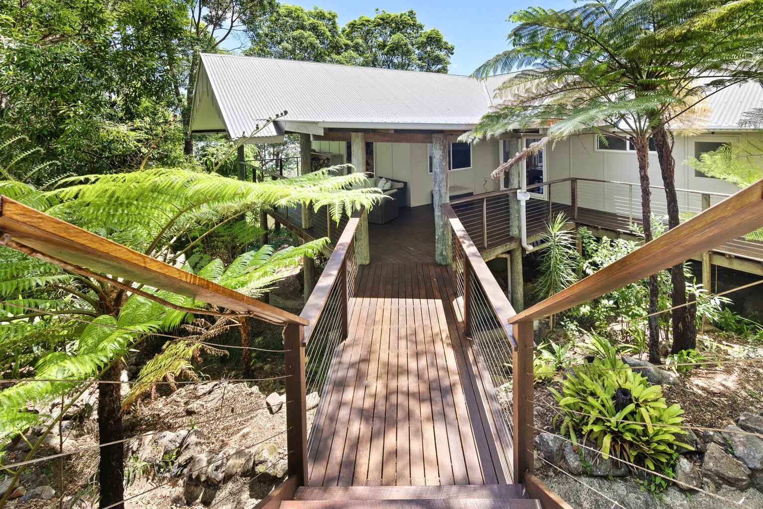 16 Mountain Rise Court Mount Coolum