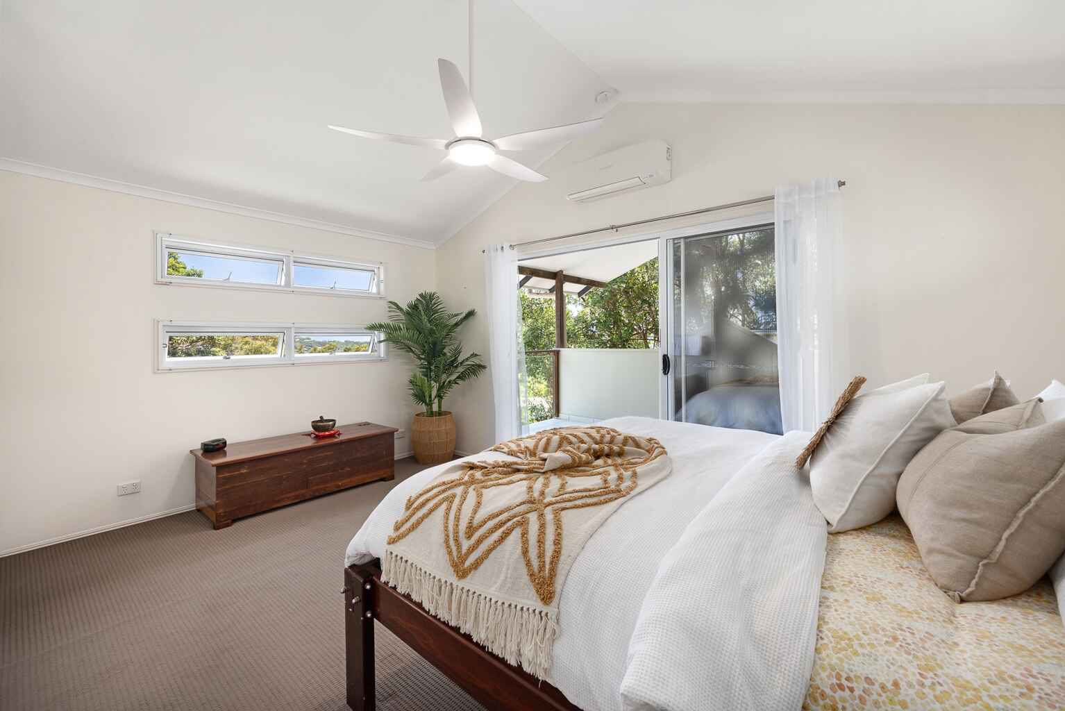 16 Mountain Rise Court Mount Coolum