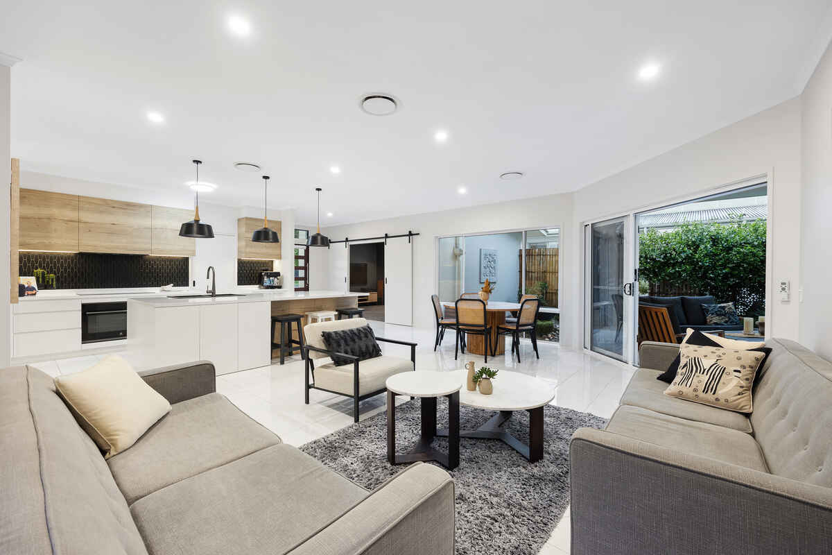 30 Donegal Drive Yaroomba 30 Donegal Drive Yaroomba