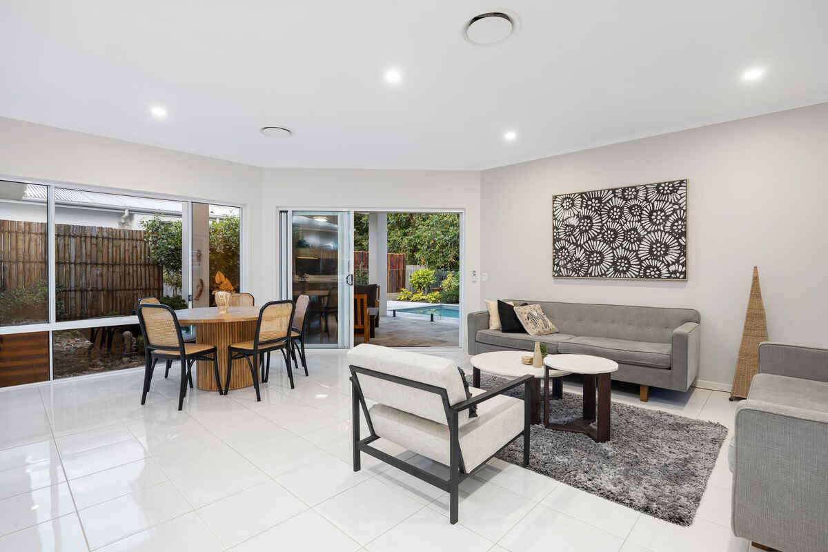 30 Donegal Drive Yaroomba 30 Donegal Drive Yaroomba