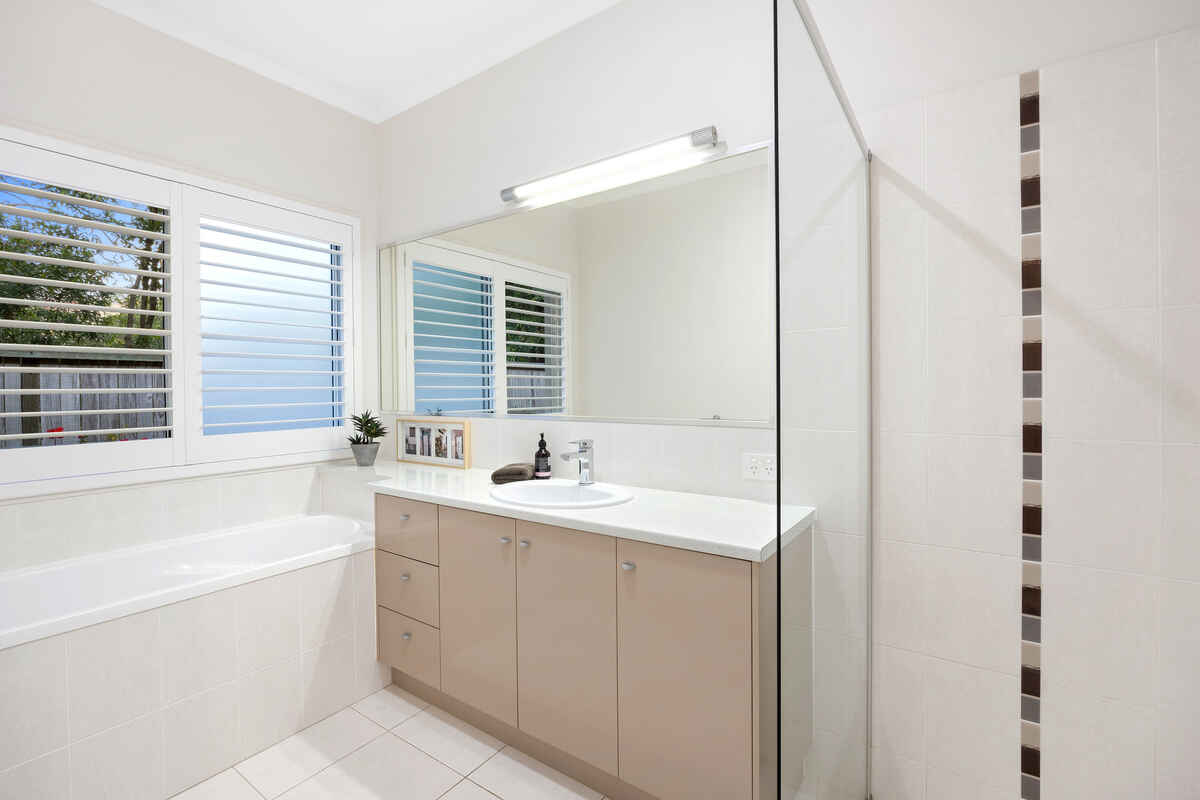 30 Donegal Drive Yaroomba 30 Donegal Drive Yaroomba