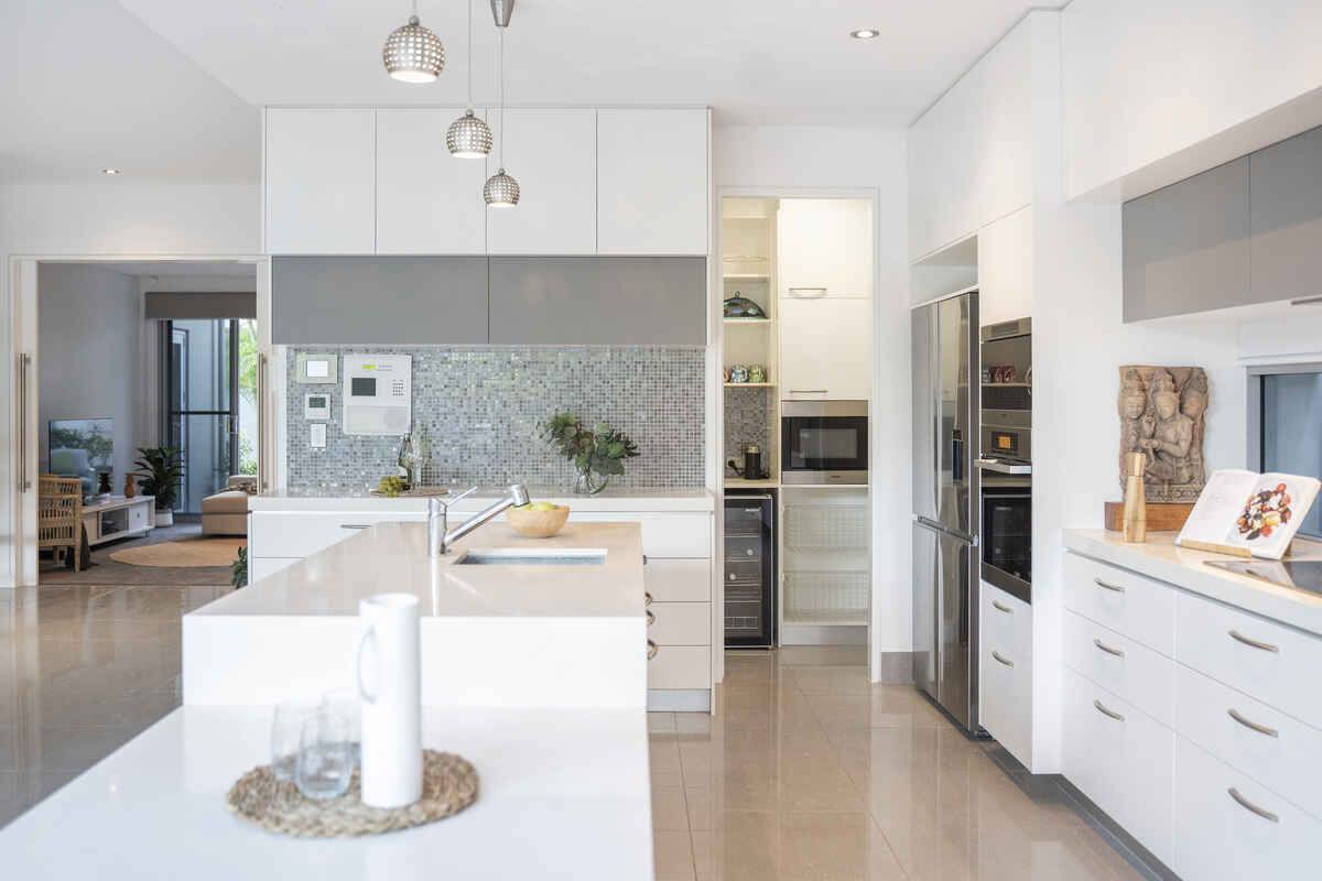 2 Whitehaven Parade Yaroomba 2 Whitehaven Parade Yaroomba