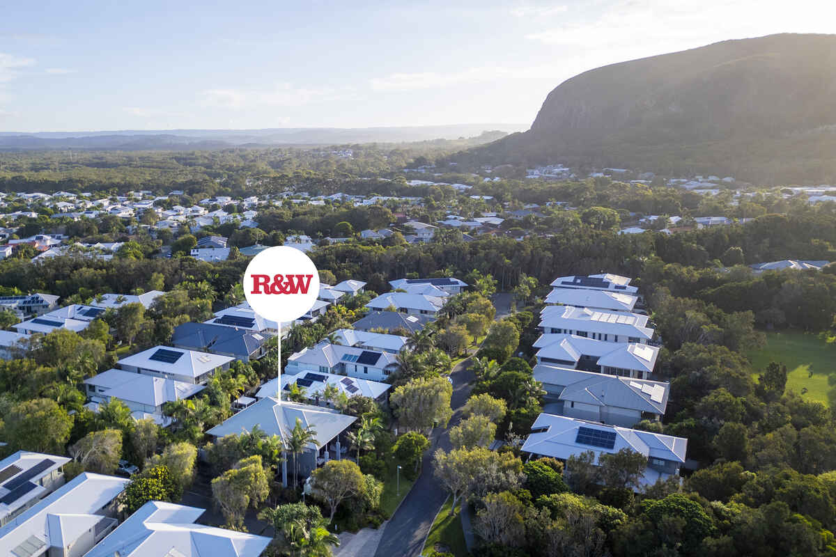 2 Whitehaven Parade Yaroomba 2 Whitehaven Parade Yaroomba