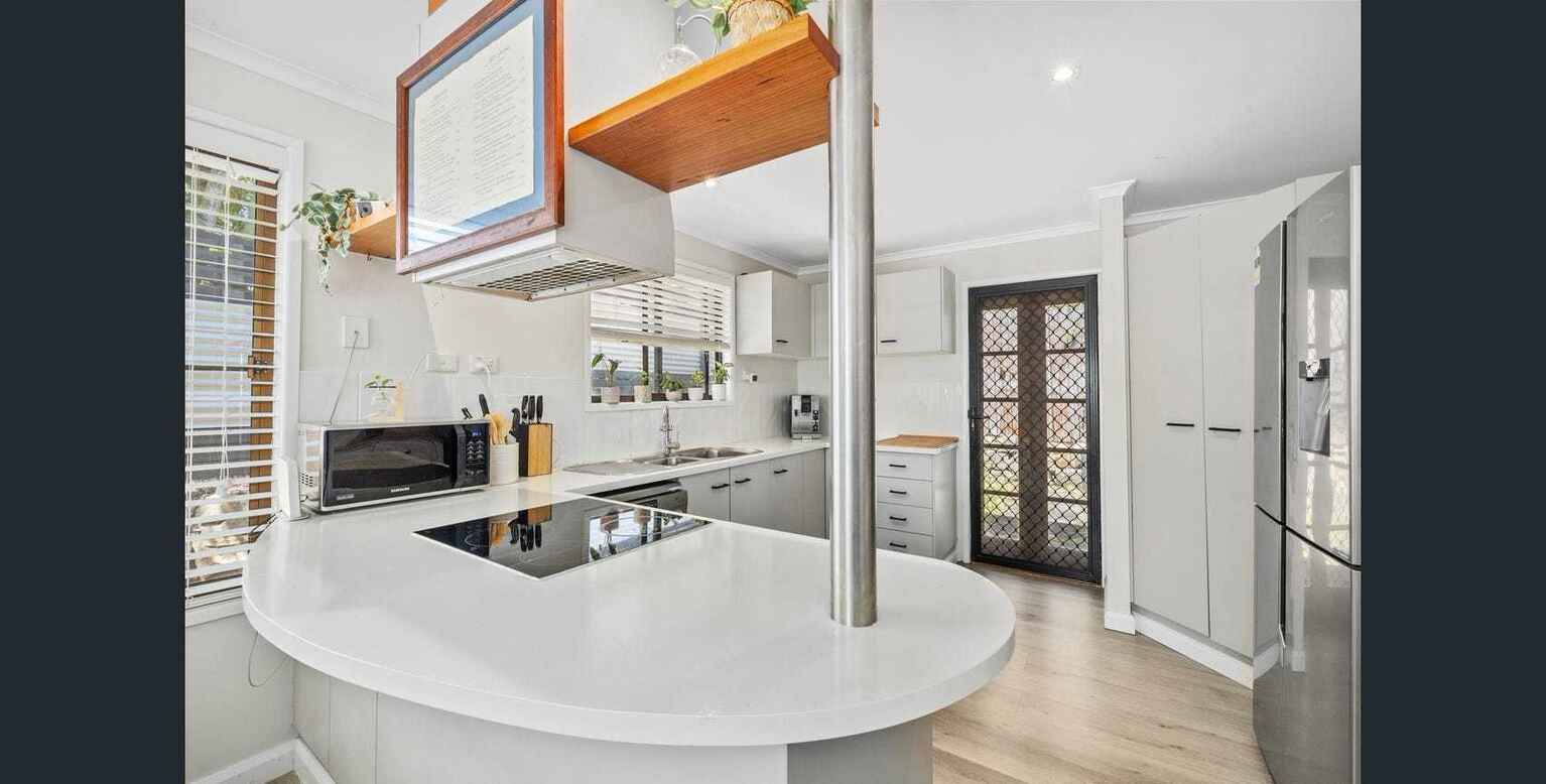 196 Centenary Heights Road Coolum Beach 196 Centenary Heights Road Coolum Beach