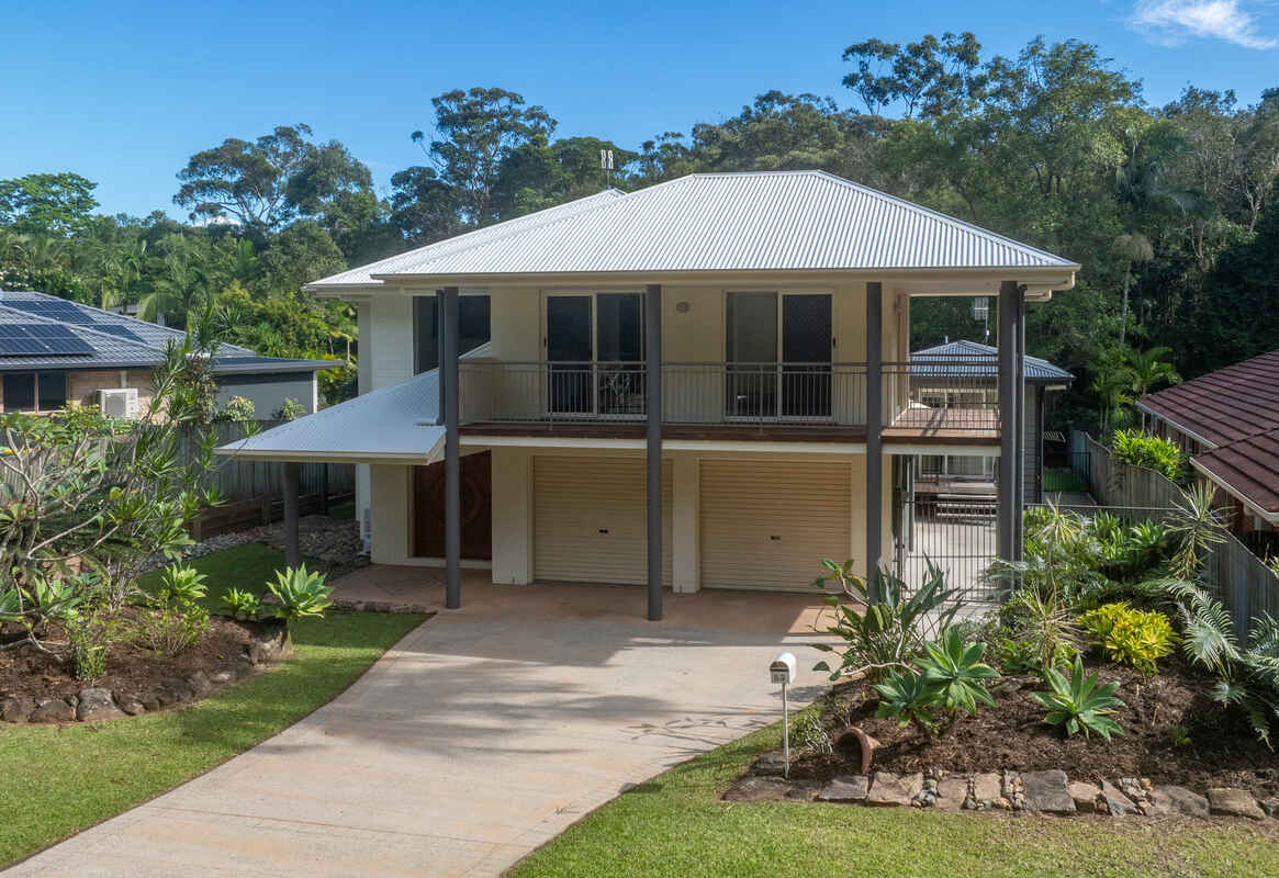 Family Home in Tewantin!