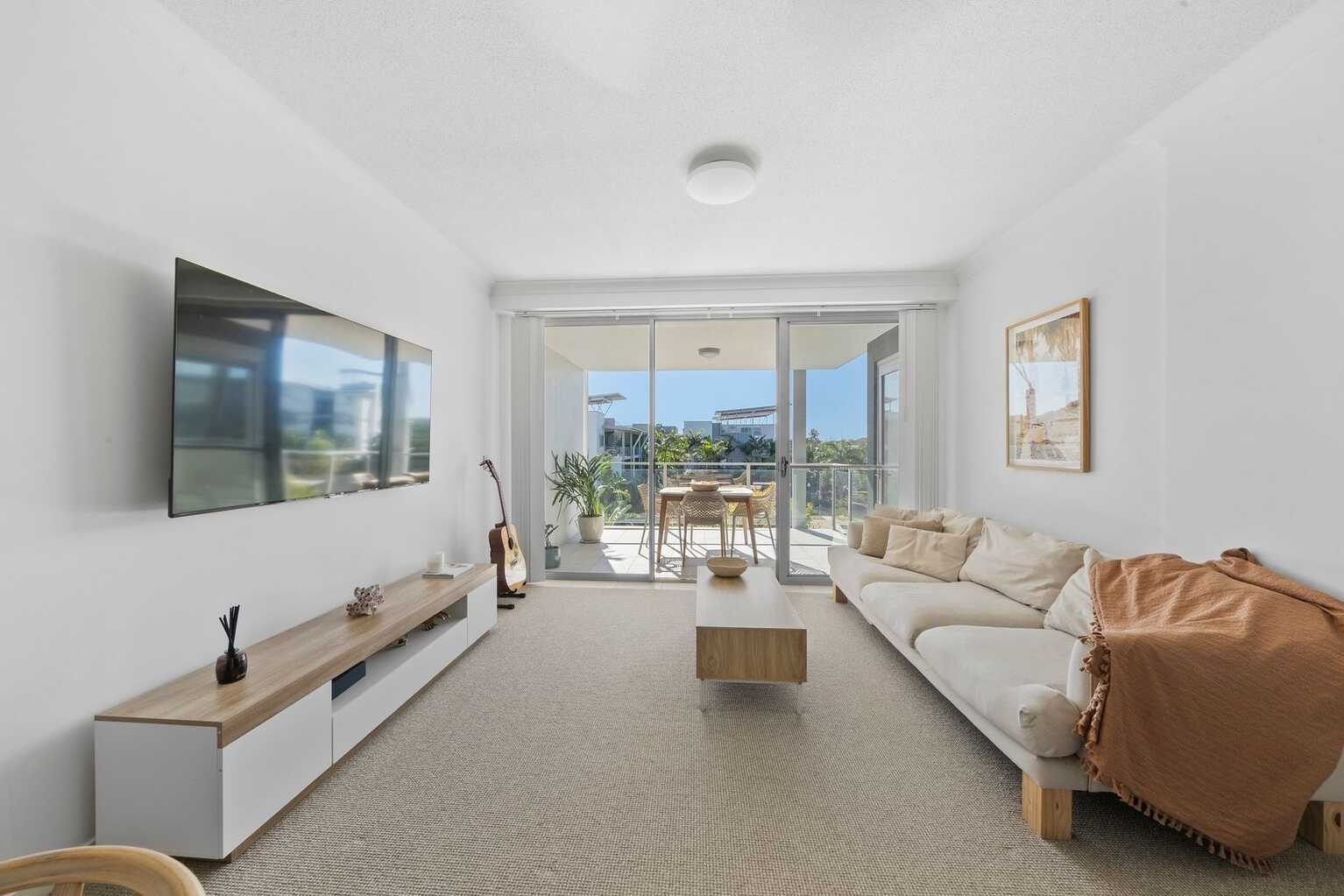 2302/27 Boardwalk Boulevard Mount Coolum