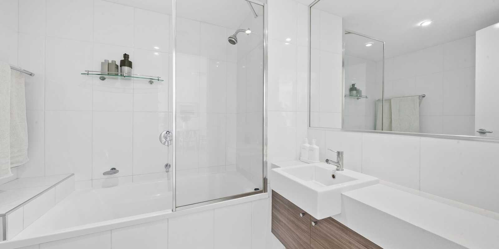 2302/27 Boardwalk Boulevard Mount Coolum