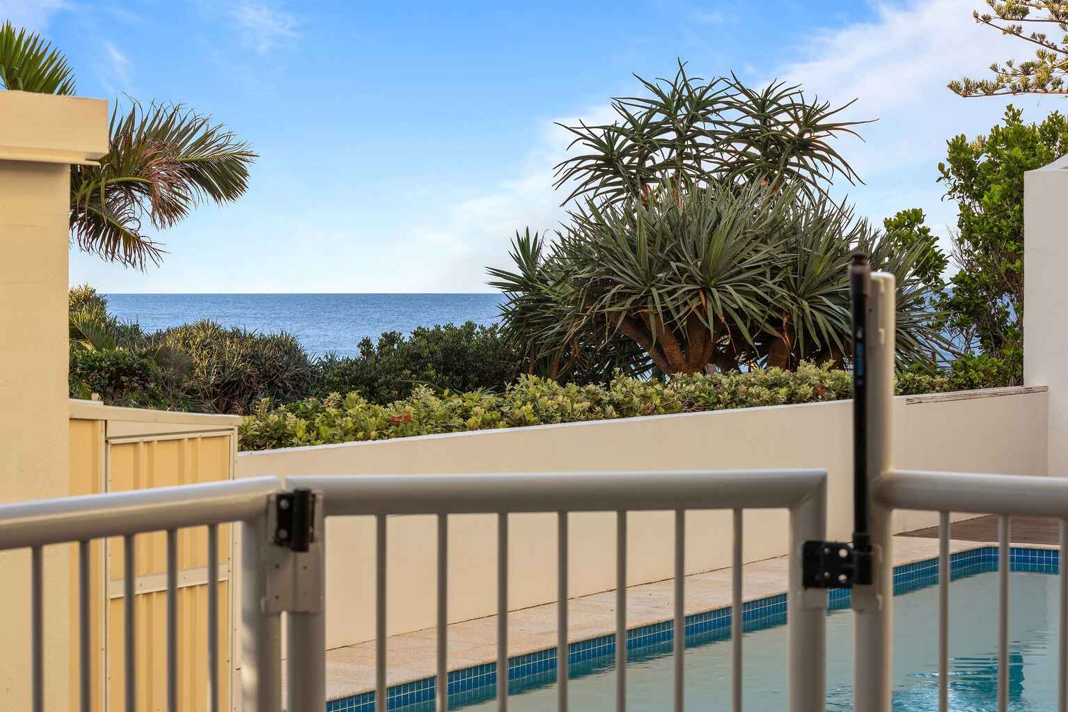 4/1768 David Low Way Coolum Beach