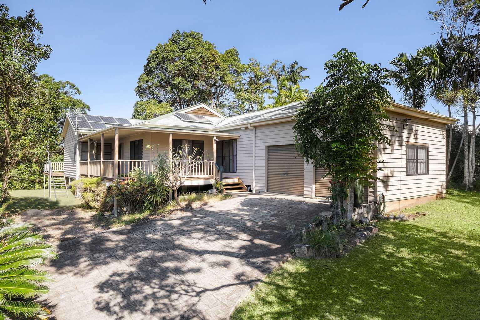 7 Eastern Court Mount Coolum