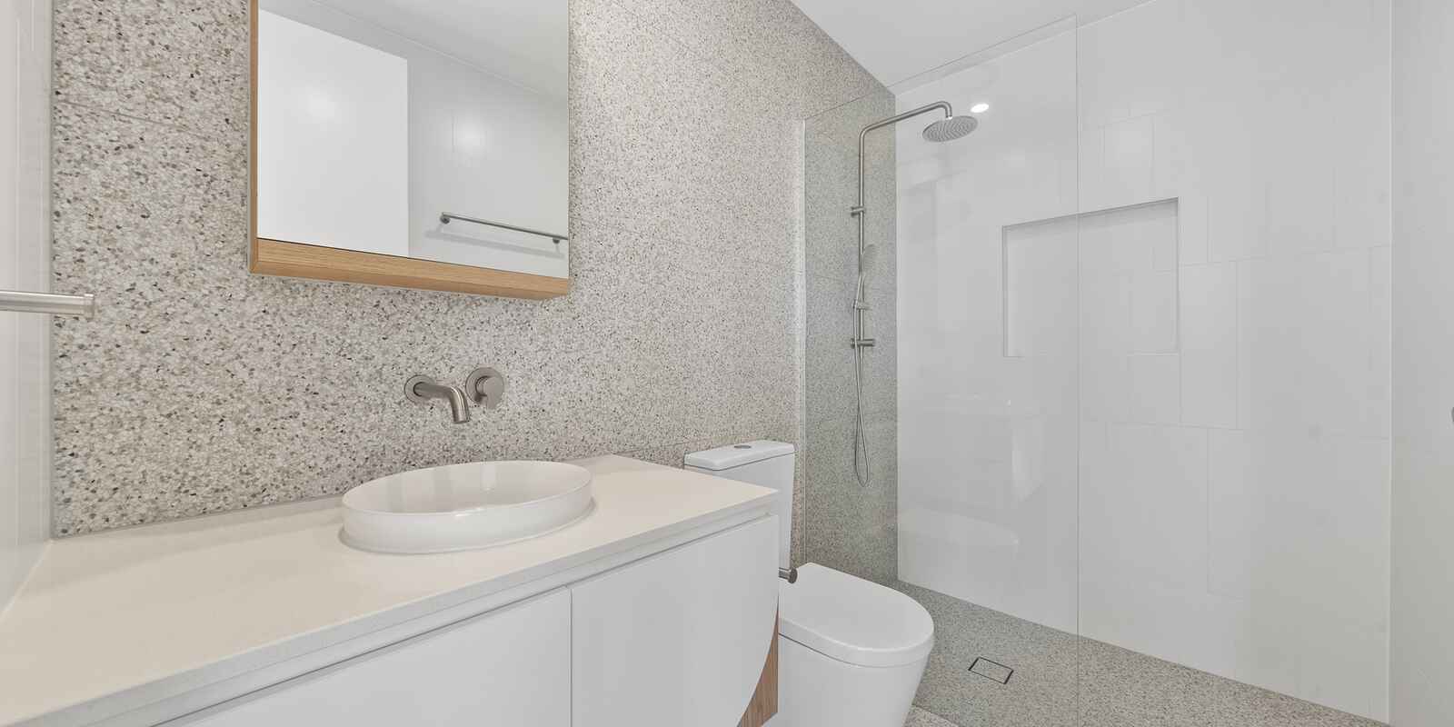 21/6 Barrel Street Bokarina