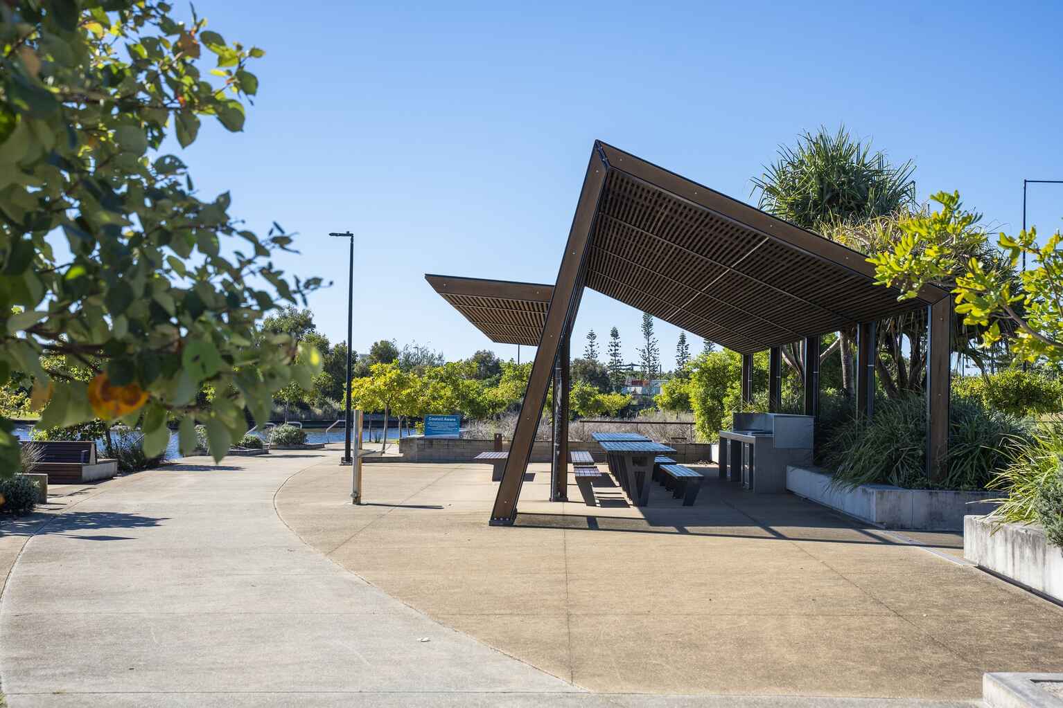 21/6 Barrel Street Bokarina