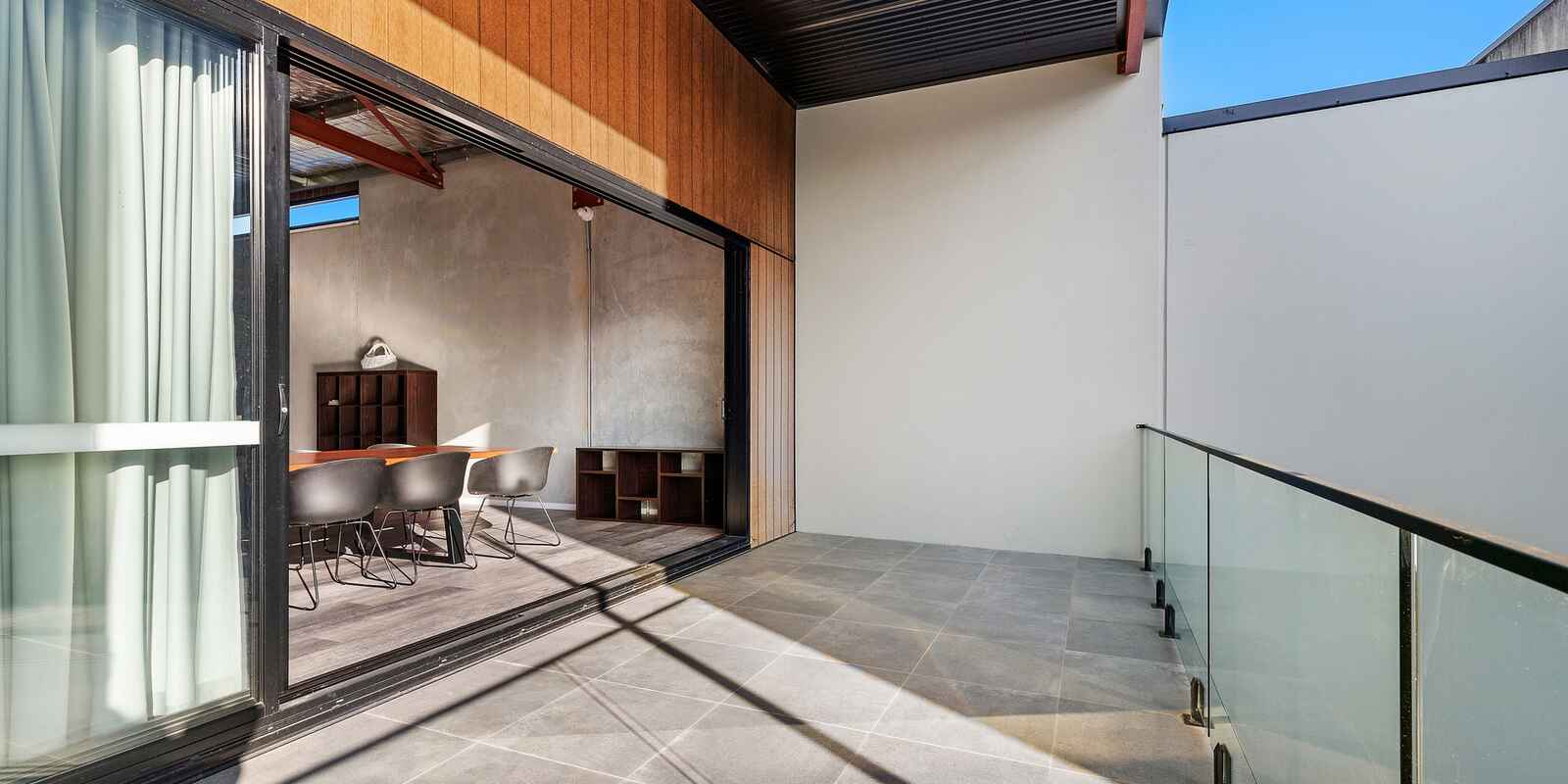 7/2 Junction Drive Coolum Beach