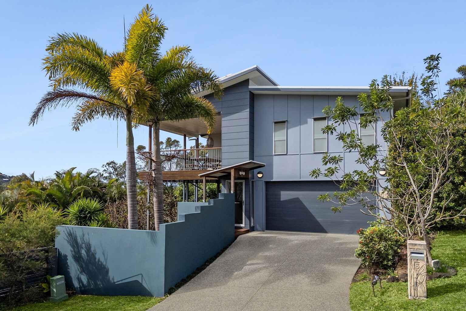 6 Coral Place Mount Coolum