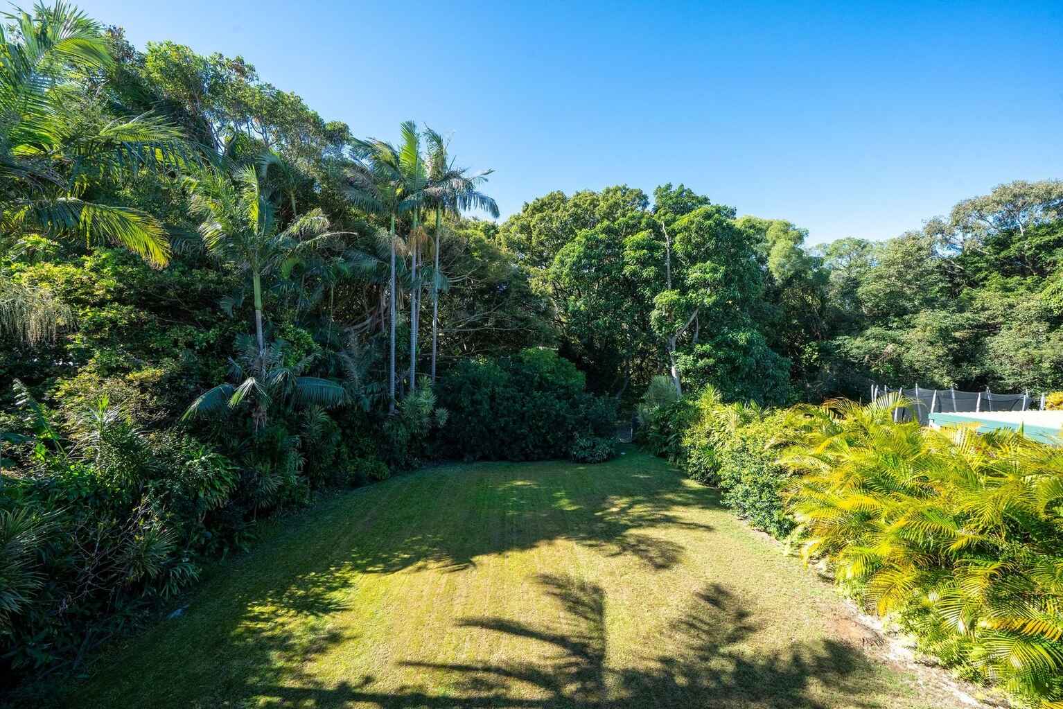 18 Warran Road Yaroomba