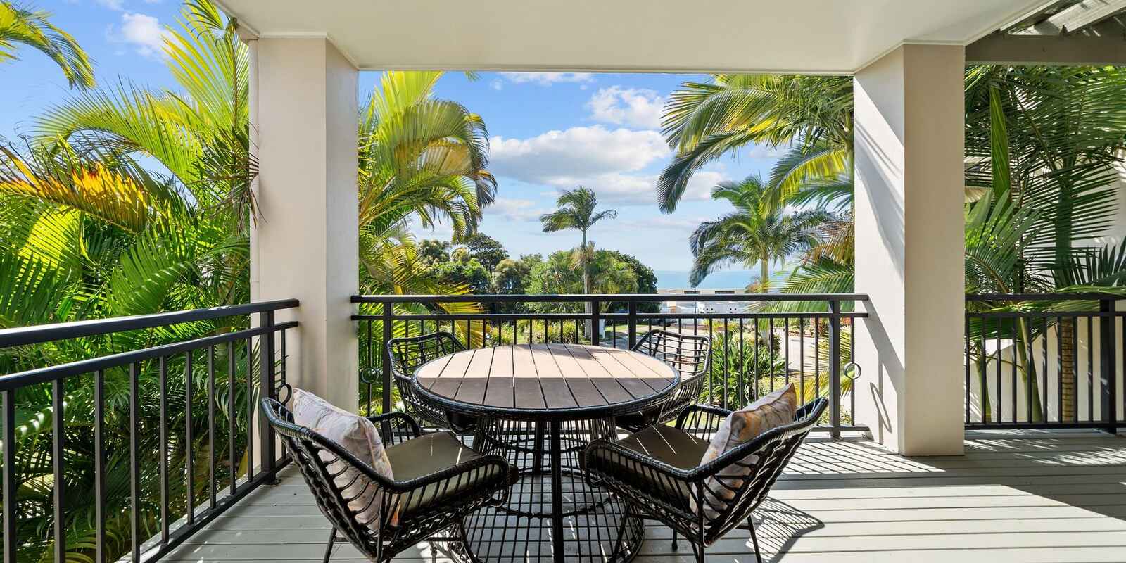 17/21 Bay Terrace  Coolum Beach