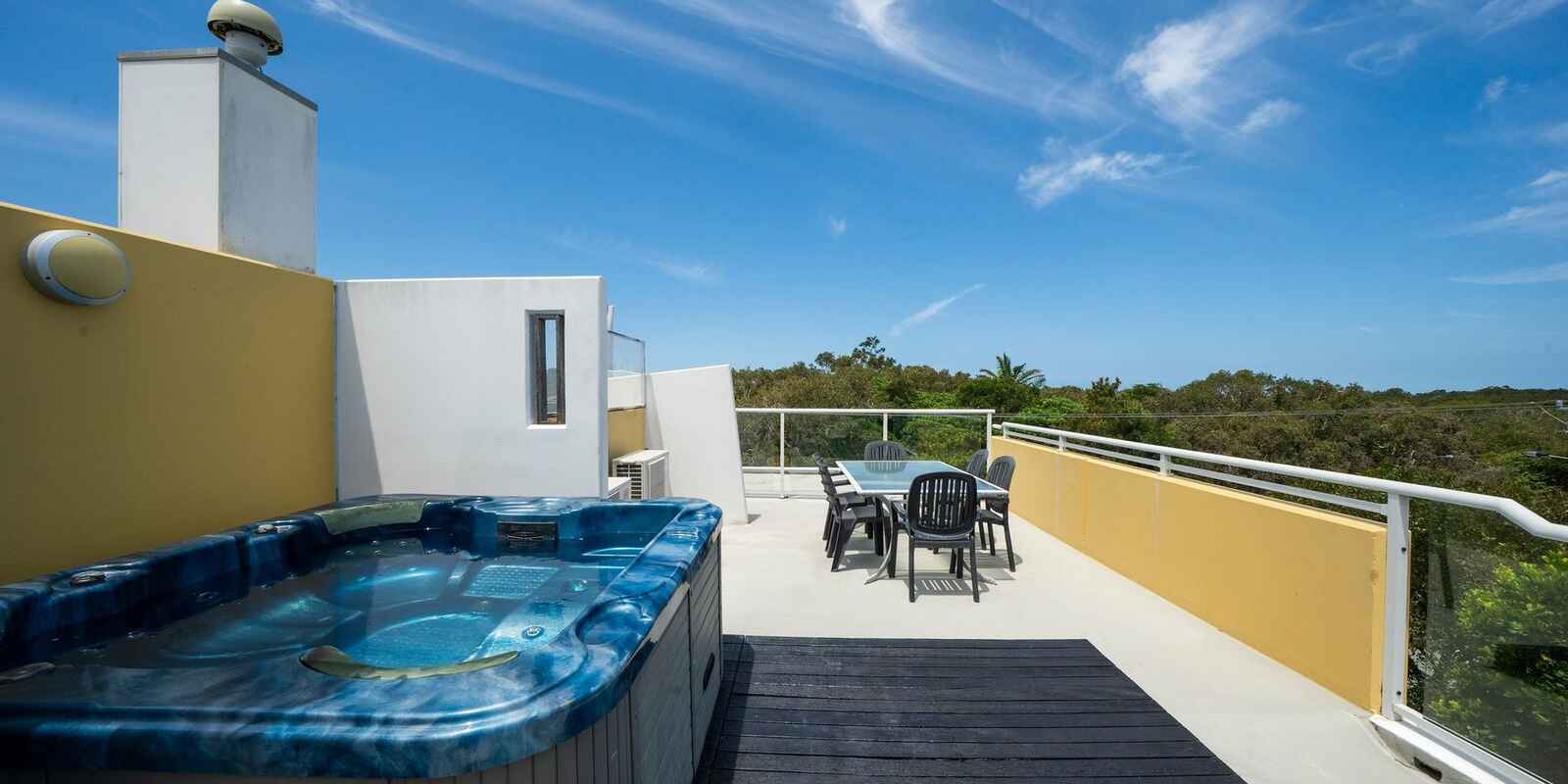 17/1864-1870 David Low Way Coolum Beach