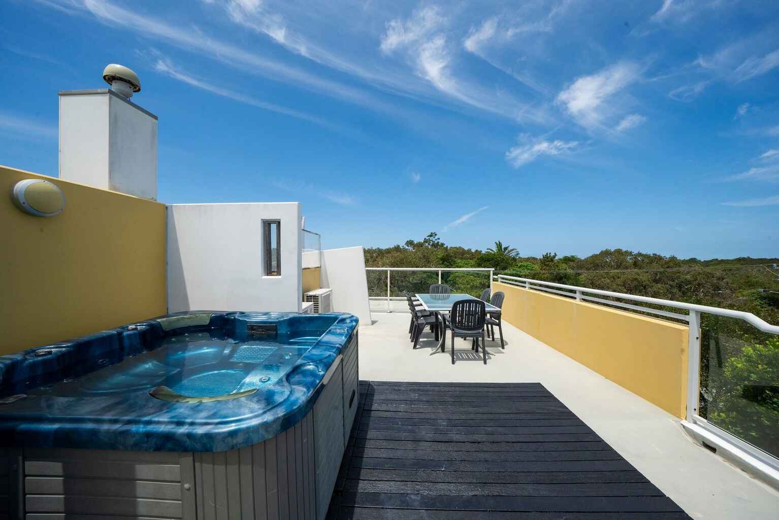 17/1864-1870 David Low Way Coolum Beach