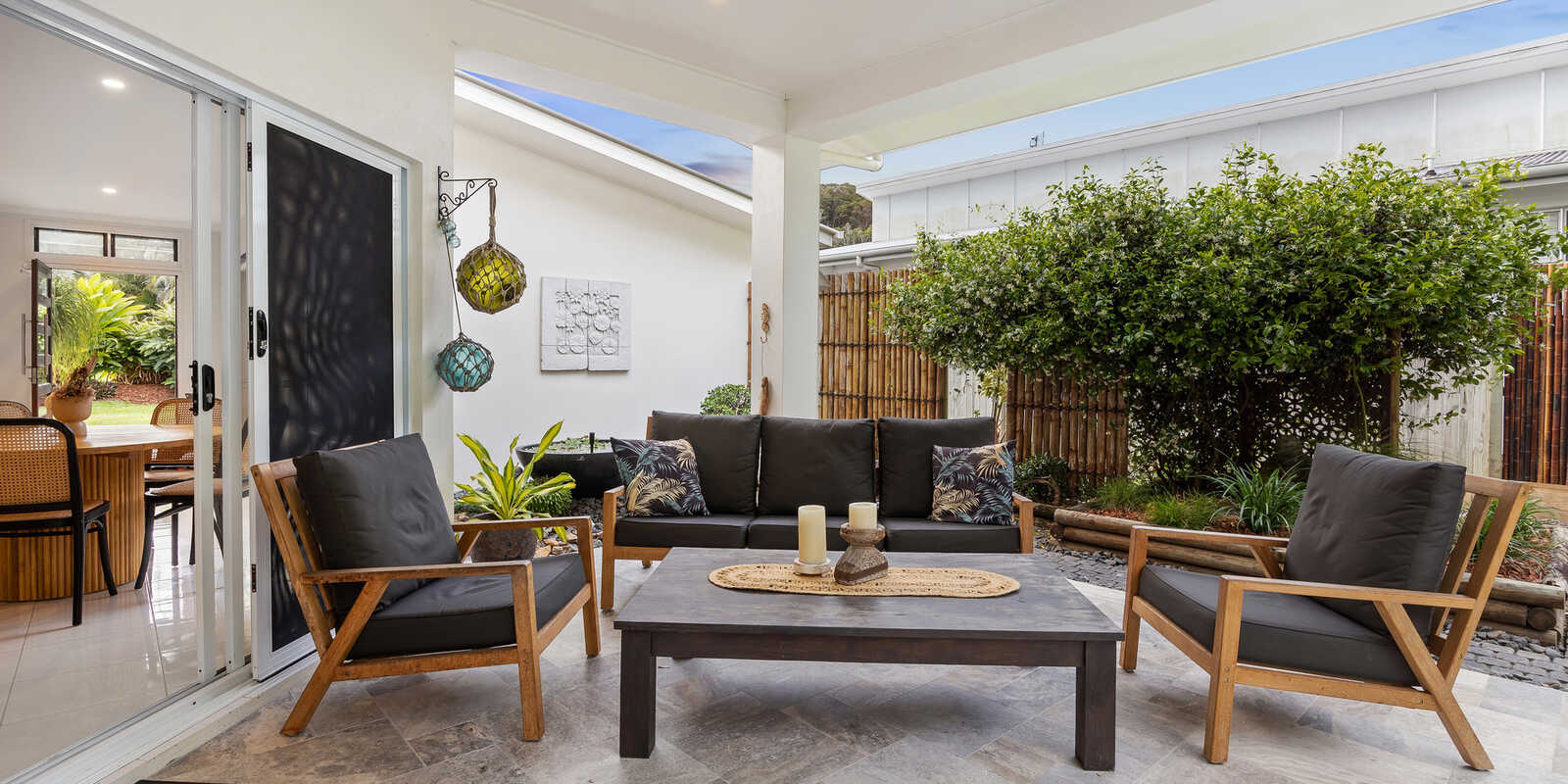 30 Donegal Drive Yaroomba 30 Donegal Drive Yaroomba