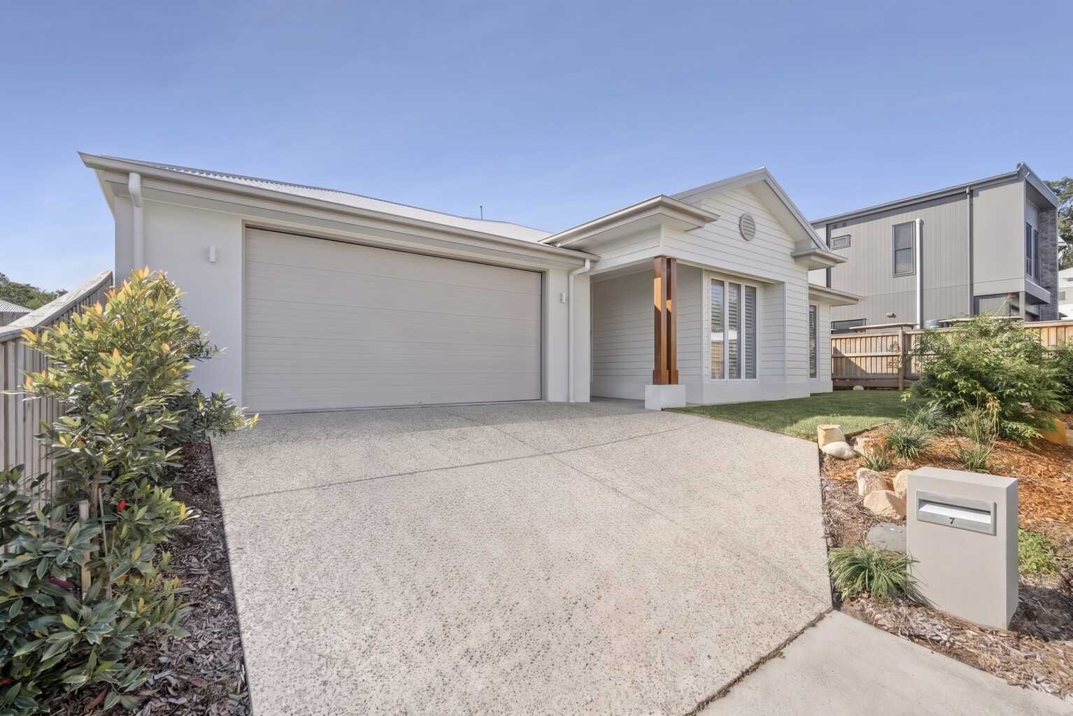 7 Sierra Place Mount Coolum