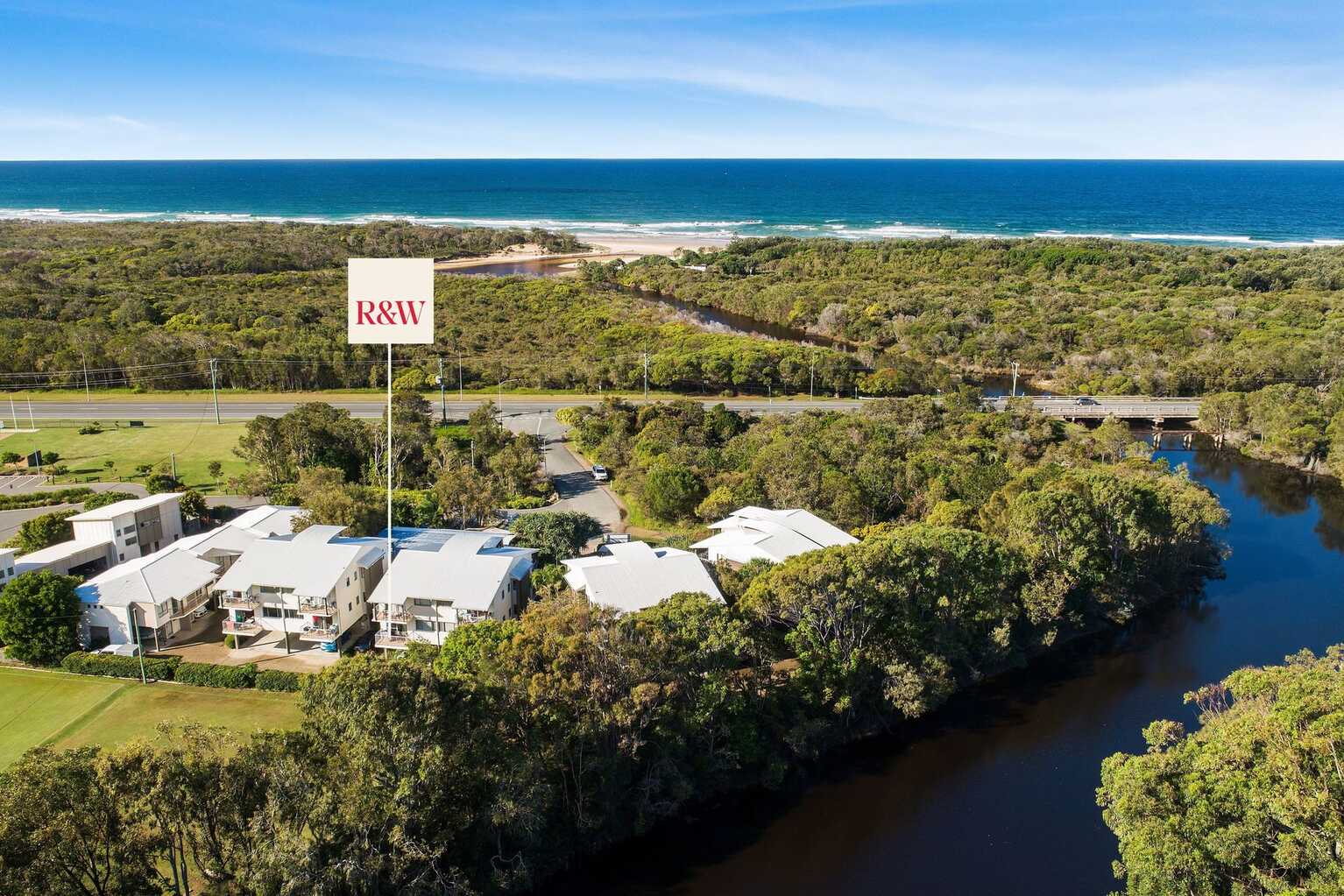 8/7 Seacove Lane Coolum Beach