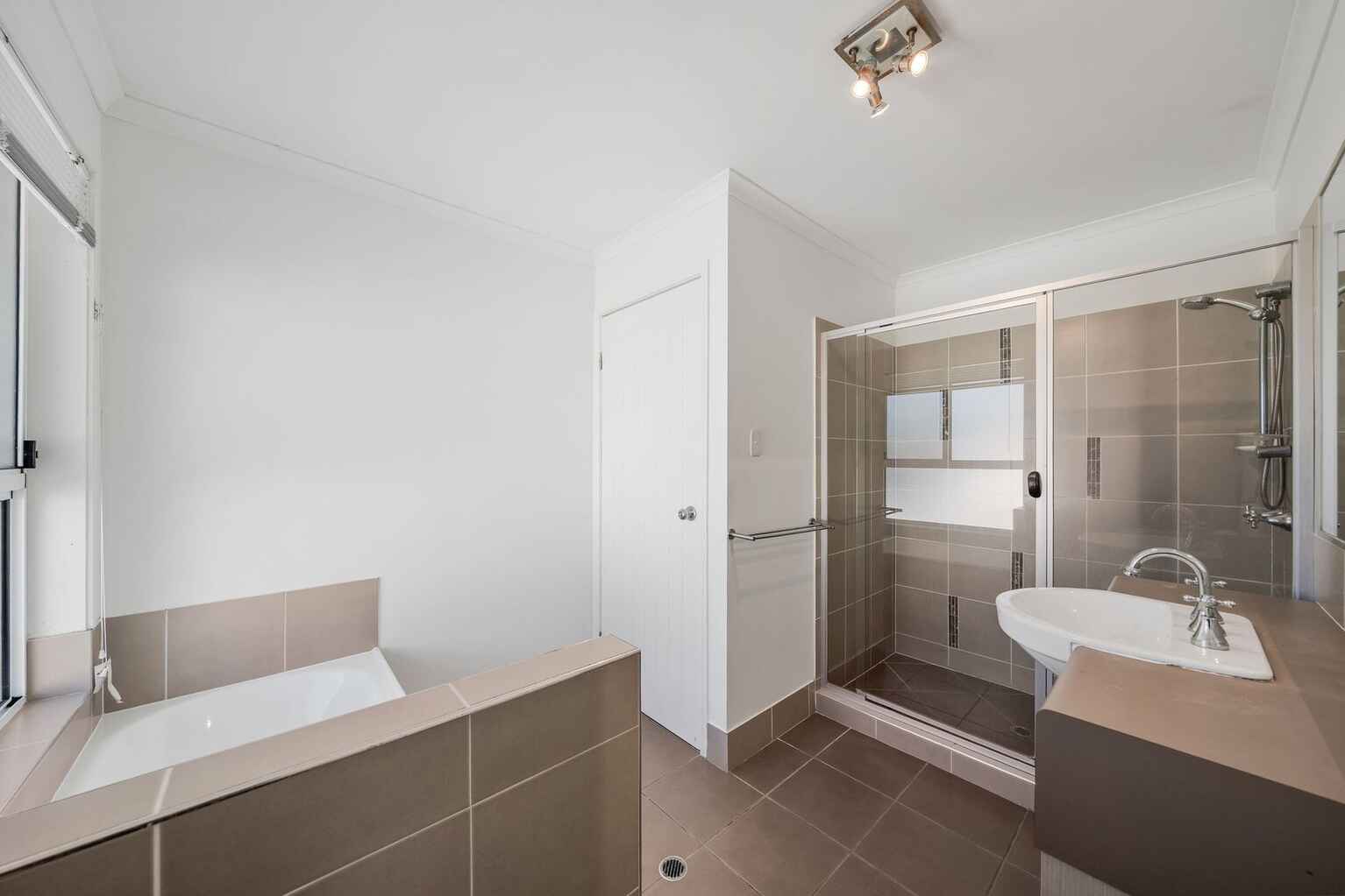 24 Tolkien Place Coolum Beach 24 Tolkien Place Coolum Beach