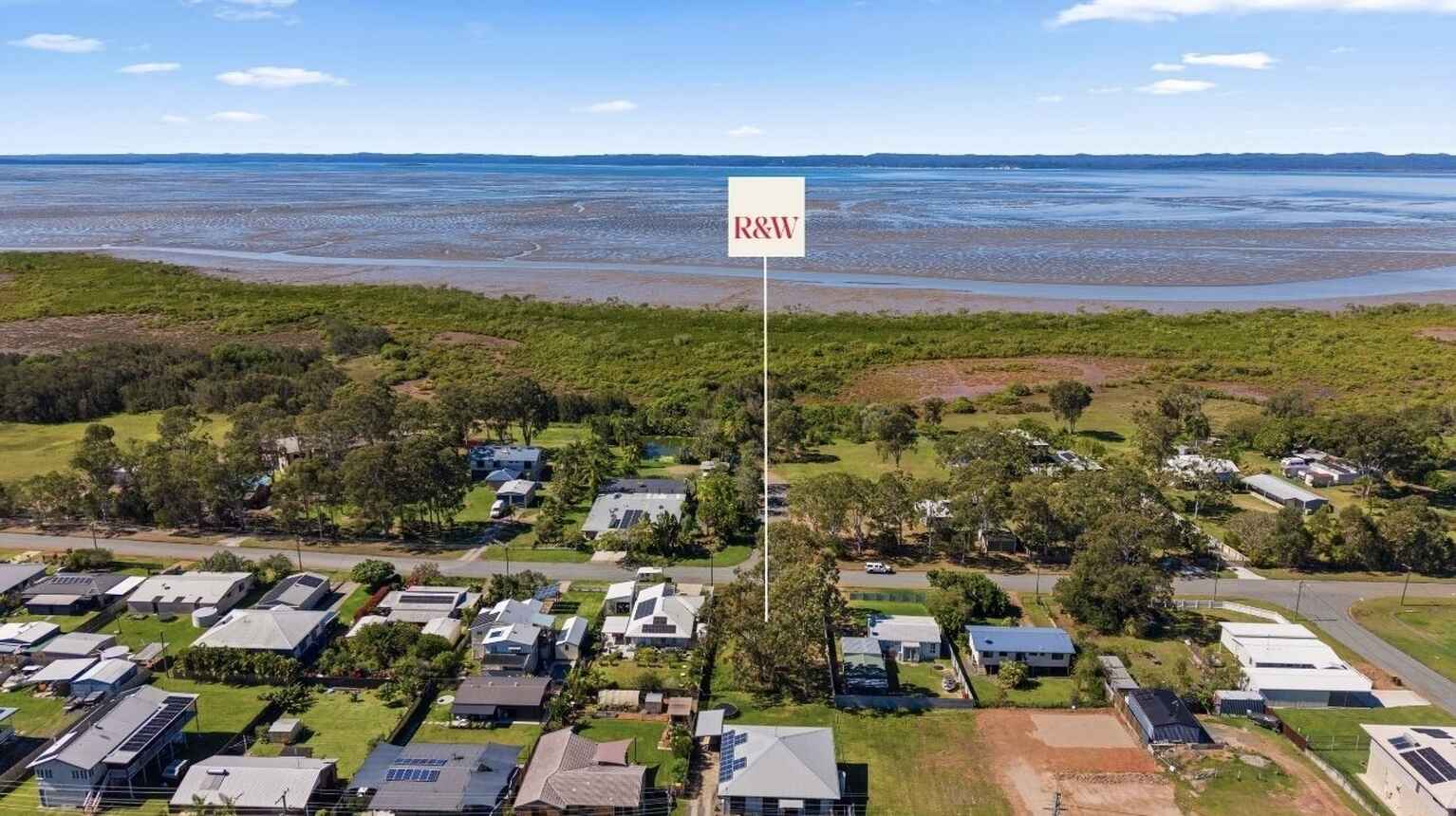 33 Kingfisher Drive River Heads