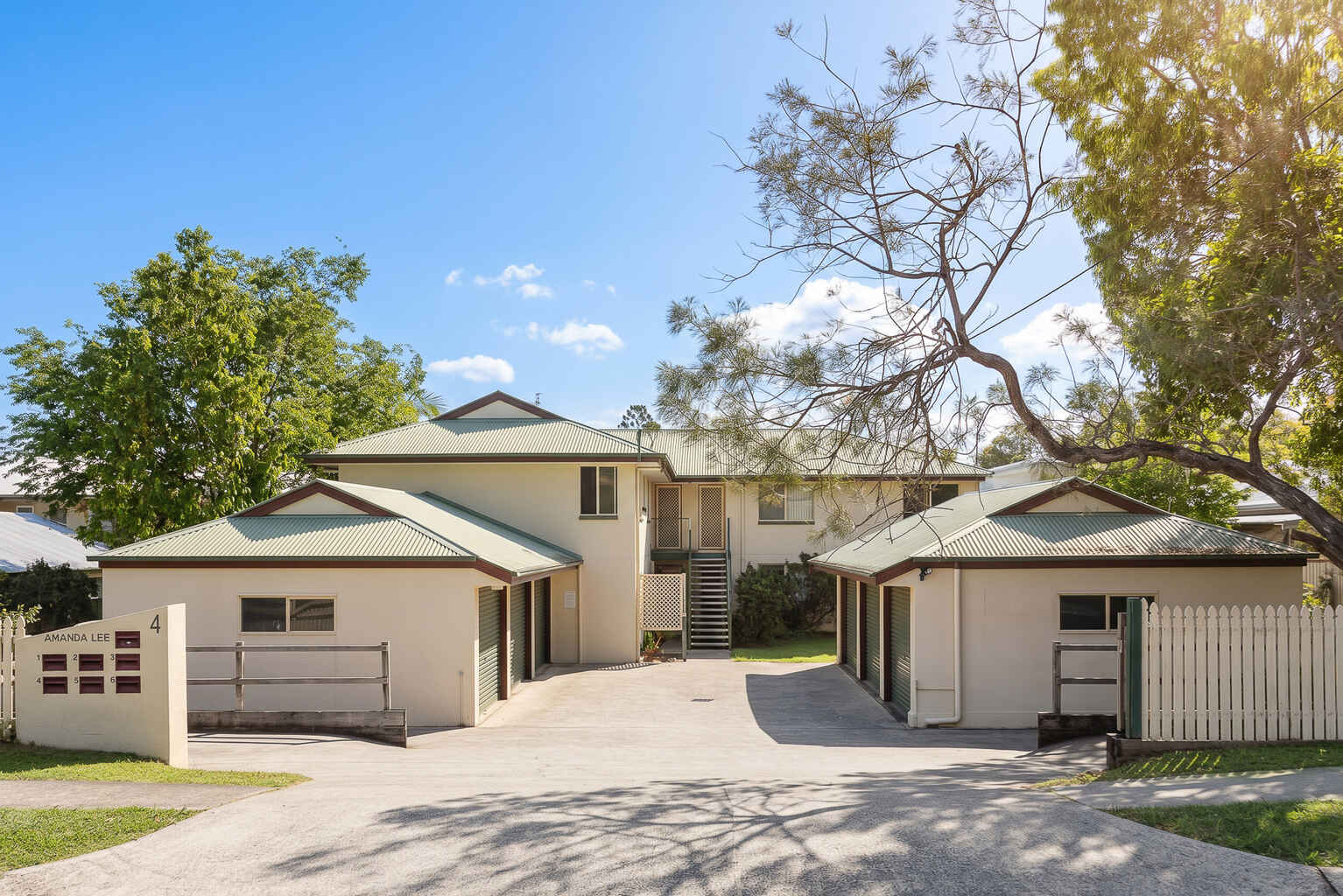 2/4 Low Street Yandina