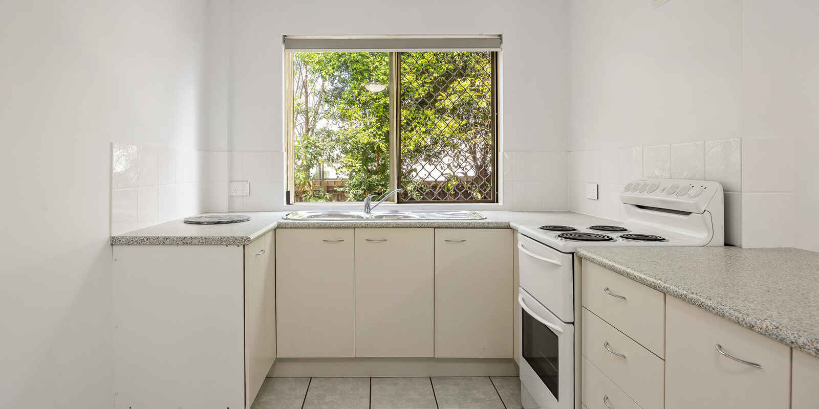 2/4 Low Street Yandina
