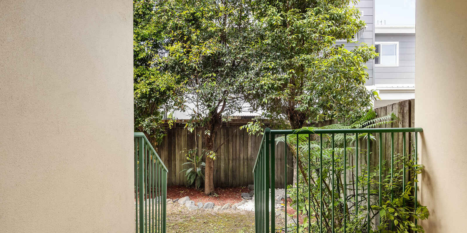 2/4 Low Street Yandina