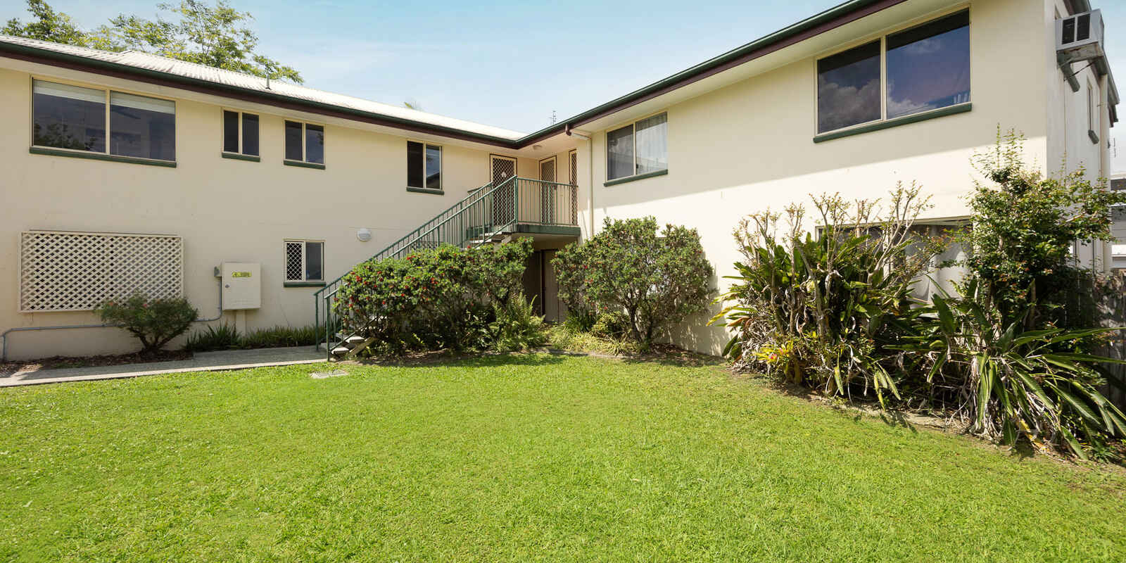 2/4 Low Street Yandina