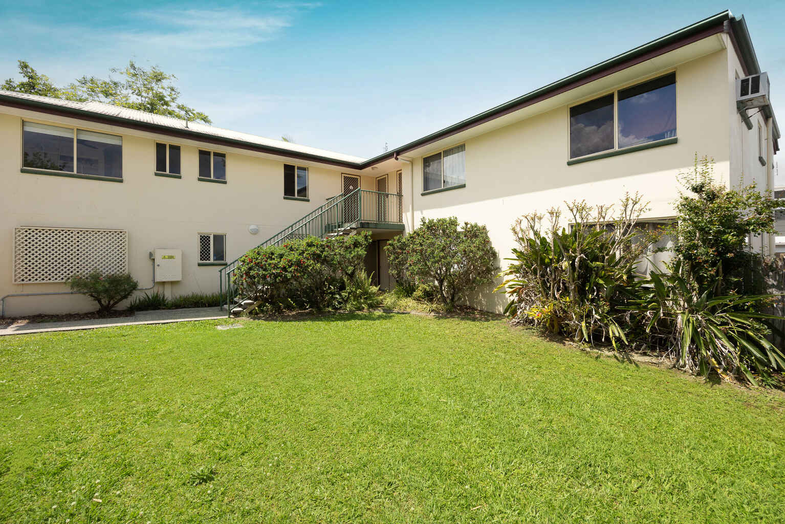 2/4 Low Street Yandina